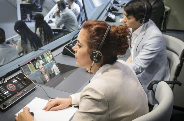 Servicios de interpretación simultánea y consecutiva con cabinas y equipamiento en Buenos Aires 1 Servicios de interpretacion simultanea y consecutiva con cabinas y equipamiento en Buenos Aires